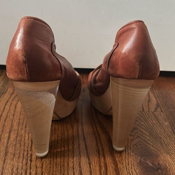 Chloe Leather Peep Toe Wood and Lucite platform heel Size 40 - Picture 4 of 6